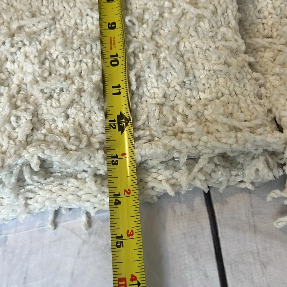 Urban Outfitters White Crop Mock Neck Shaggy Soft Sweater, SZ: XS - Picture 4 of 7